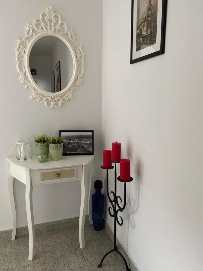 Apartment Lara ราบ ภายนอก รูปภาพ