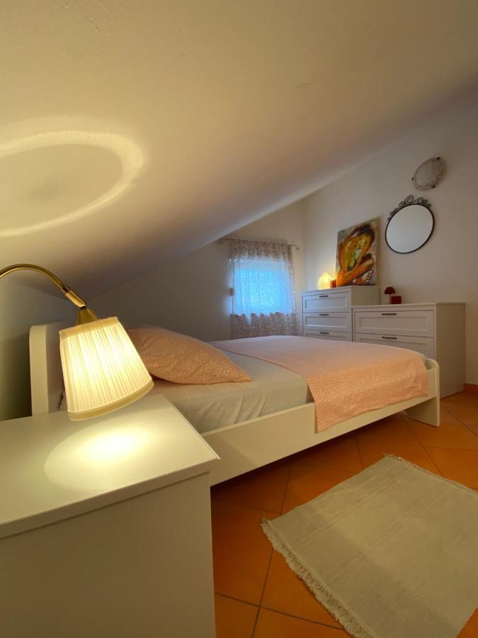 Apartment Lara ราบ ภายนอก รูปภาพ