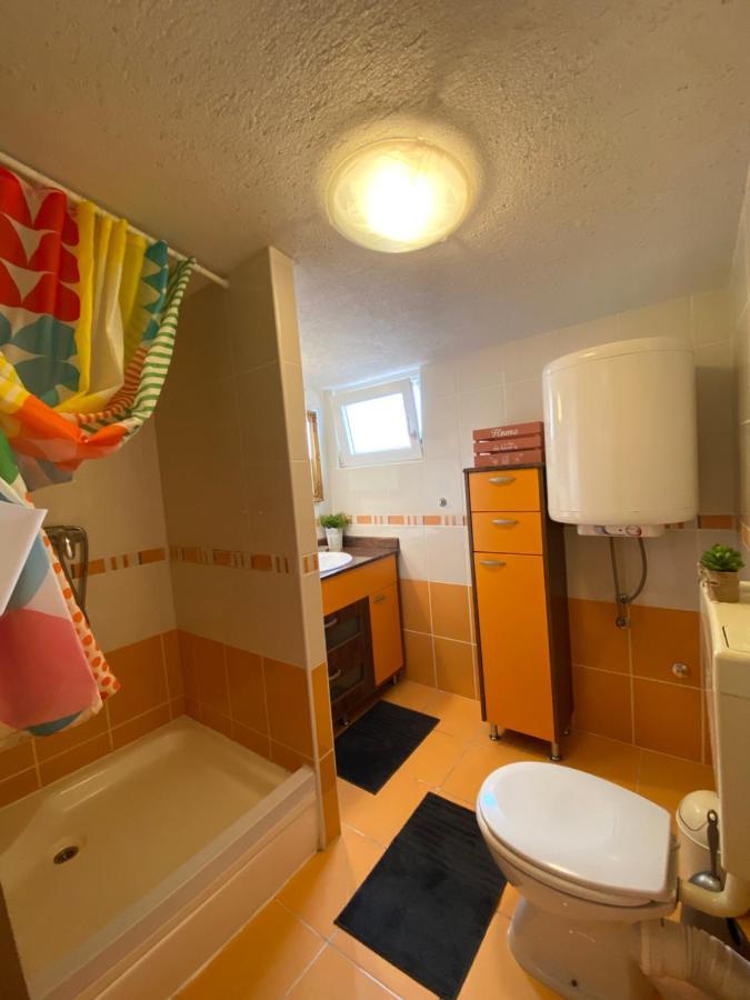Apartment Lara ราบ ภายนอก รูปภาพ